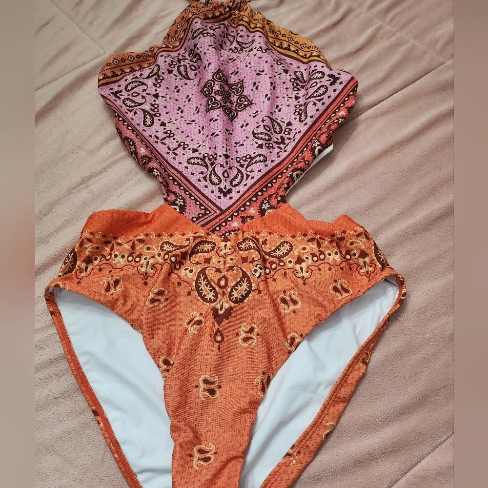 NEW Farm Rio Halter Cutout Swimsuit - Picture 12 of 13
